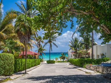 Playa del Carmen Luxury Vacation Rental Home 4 Bedrooms